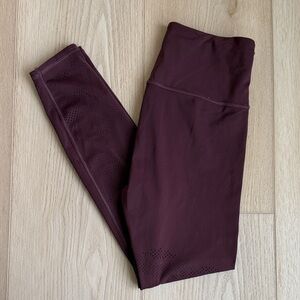 Athleta Persistence Laser Cut 7/8 Tight Leggings